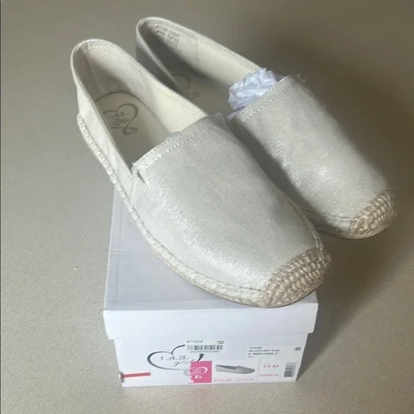 143 Girl Cream Espadrilles with Rope Sole - Picture 1 of 4